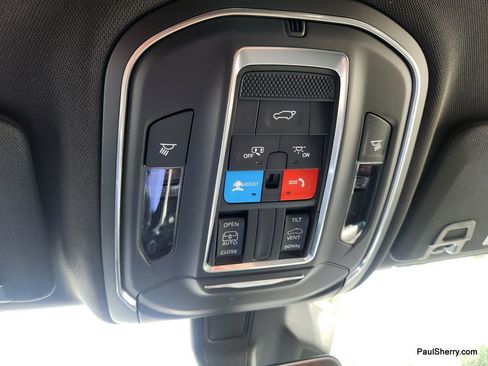 New 2025 Jeep Grand Cherokee Altitude image 44