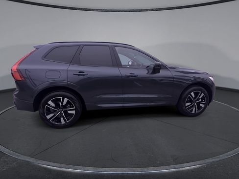 New 2026 Volvo XC60 B5 Plus w/ Climate Package AWD/4WD image 9