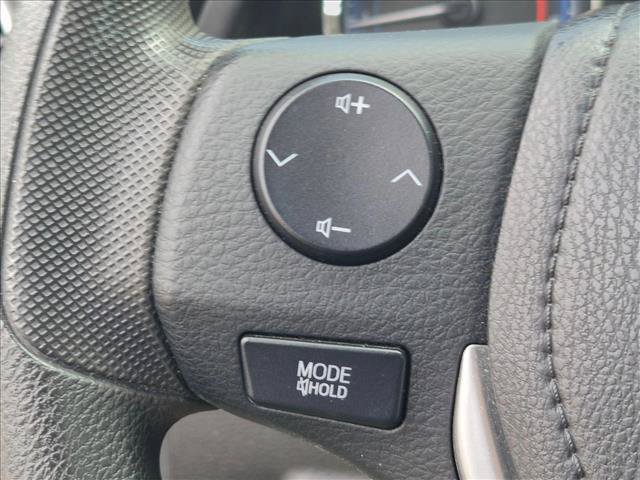 Used 2019 Toyota Corolla LE FWD image 12