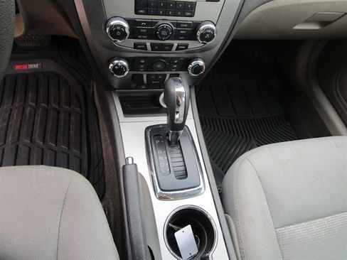 Used 2012 Ford Fusion S FWD image 16