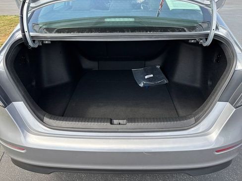 Used 2025 Honda Accord SE image 25
