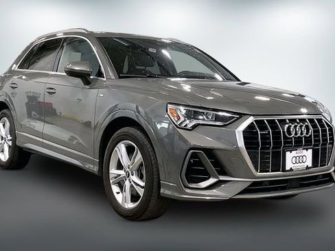 Used 2021 Audi Q3 2.0T Premium Plus w/ Premium Plus Package AWD/4WD image 1