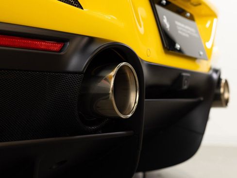 Certified 2021 Ferrari F8 Tributo RWD image 62