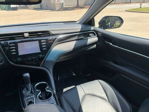 Used 2018 Toyota Camry XSE FWD image 21