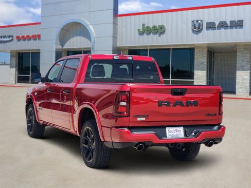 New 2026 RAM 1500 Laramie AWD/4WD image 4
