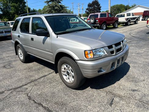 Used 2004 Isuzu Rodeo S image 3