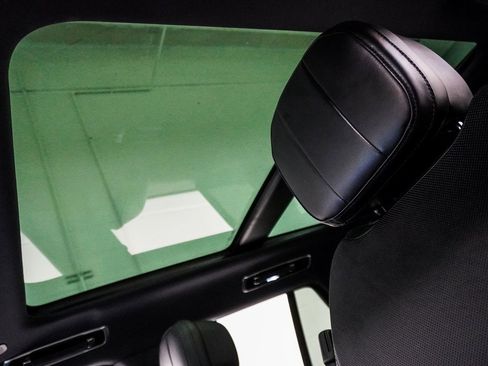 Used 2023 Land Rover Range Rover SE image 19