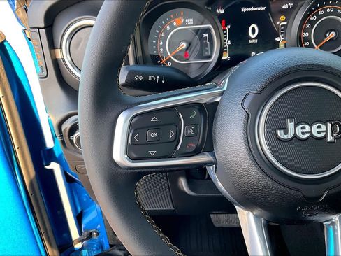 Used 2024 Jeep Wrangler Sahara w/ Technology Group image 22