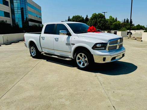 Used 2017 RAM 1500 Laramie w/ Convenience Group image 2