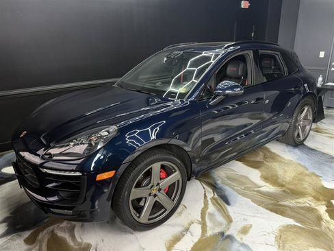 Used 2018 Porsche Macan GTS AWD/4WD image 2
