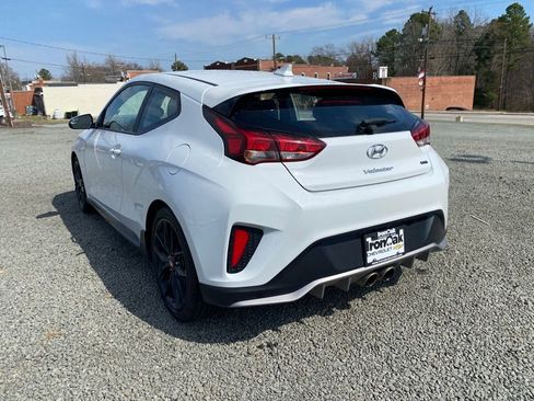 Used 2019 Hyundai Veloster Turbo R-Spec image 5