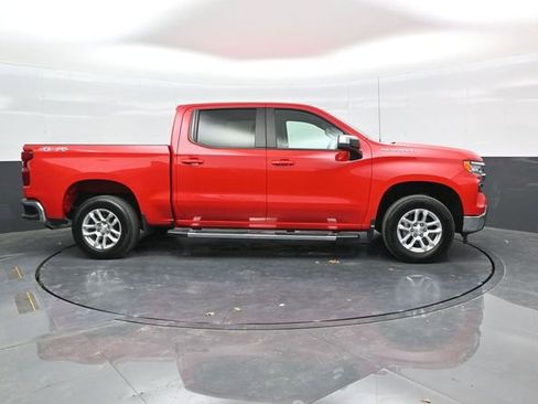 Used 2023 Chevrolet Silverado 1500 LT AWD/4WD image 8