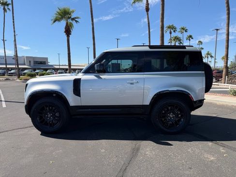 Used 2022 Land Rover Defender 90 X-Dynamic S AWD/4WD image 3