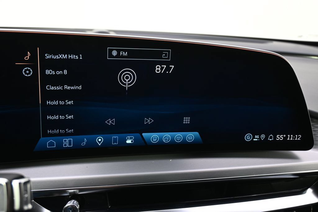 New 2026 Cadillac Lyriq Premium Luxury w/ LPO, Floor Liner Package AWD/4WD image 27