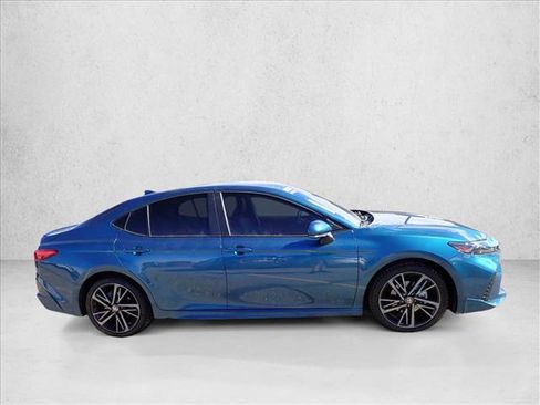 Used 2025 Toyota Camry XSE image 5