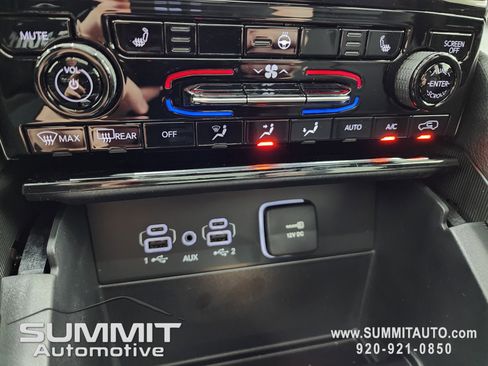 New 2025 Jeep Grand Cherokee Limited w/ Black Appearance Package image 48