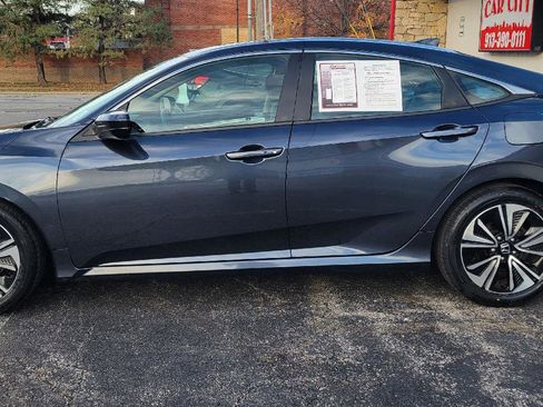 Used 2018 Honda Civic EX-T image 14