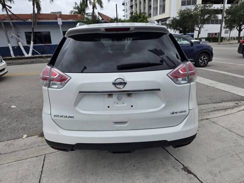 Used 2016 Nissan Rogue SV AWD/4WD image 8