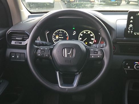 Used 2025 Honda Pilot EX-L image 14