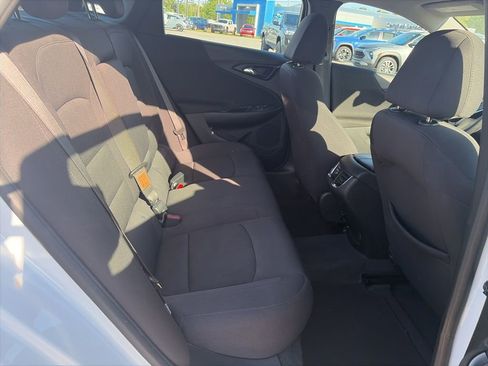 Used 2024 Chevrolet Malibu LT FWD image 11