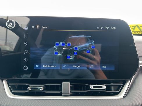 New 2026 Chevrolet Equinox LT w/ LPO, Floor Liner Package image 30