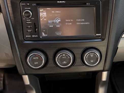 Used 2015 Subaru Forester 2.5i Limited image 8