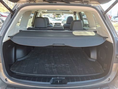 Used 2019 Subaru Forester Limited image 31