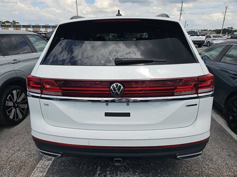 Used 2025 Volkswagen Atlas SE AWD/4WD image 5