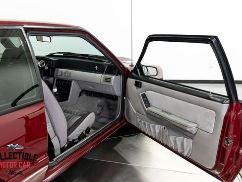 Used 1990 Ford Mustang LX RWD image 91