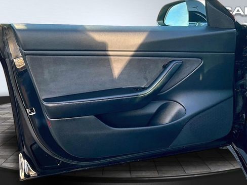 Used 2018 Tesla Model 3 Long Range image 22