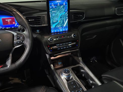 Used 2020 Ford Explorer ST w/ ST Street Pack image 27