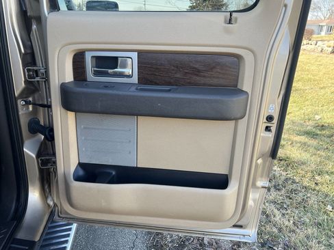 Used 2013 Ford F150 Lariat w/ Lariat Chrome Pkg image 22