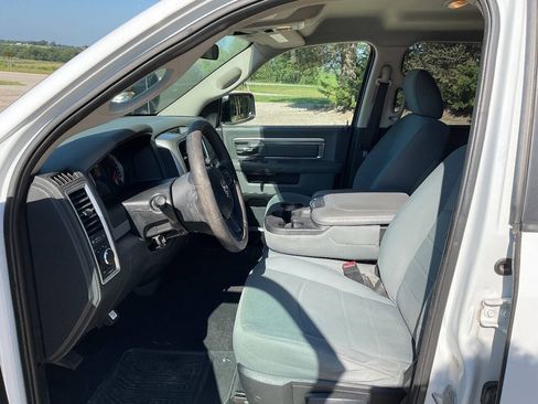 Used 2017 RAM 1500 Classic SLT RWD image 13
