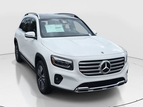 New 2025 Mercedes-Benz GLB 250 image 3