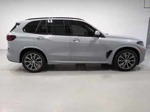 Used 2024 BMW X5 xDrive40i w/ M Sport Package AWD/4WD image 7