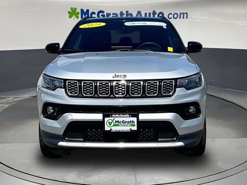 Used 2025 Jeep Compass Limited AWD/4WD image 2