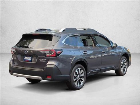 Used 2025 Subaru Outback Touring w/ Popular Package #2 AWD/4WD image 5
