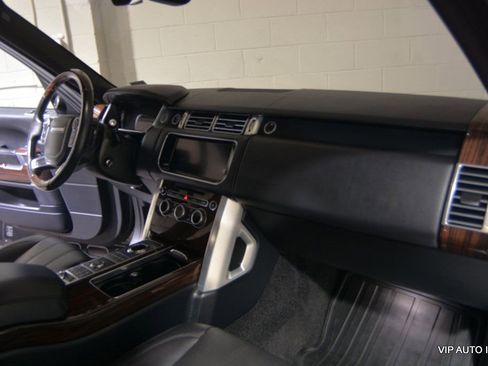 Used 2017 Land Rover Range Rover Long Wheelbase Supercharged image 12