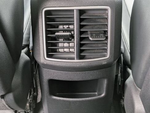 Used 2024 Kia Sportage EX FWD image 19