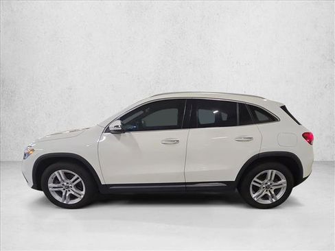 Used 2021 Mercedes-Benz GLA 250 4MATIC image 8