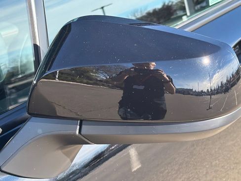 Used 2025 Toyota Sienna XSE w/ XSE Plus Package image 54