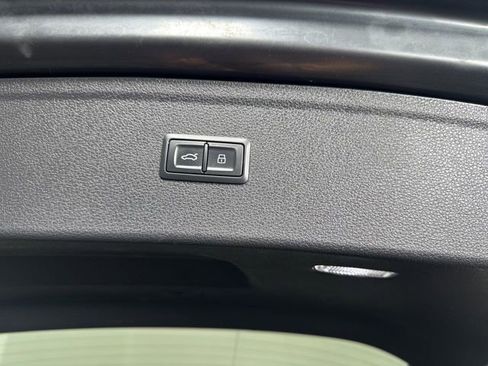 Used 2018 Audi Q5 2.0T Premium Plus w/ Premium Plus Package AWD/4WD image 26