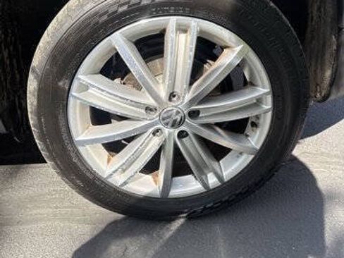 Used 2013 Volkswagen Tiguan S FWD image 18