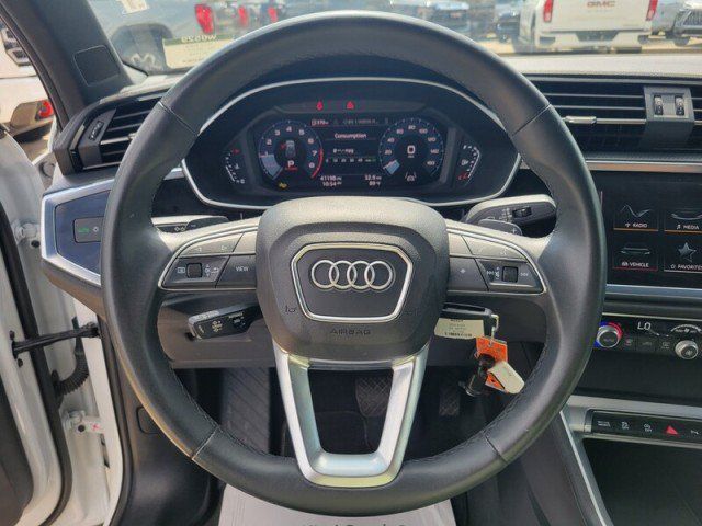 Used 2025 Audi Q3 2.0T Premium AWD/4WD image 17