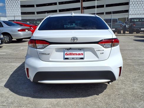 Used 2022 Toyota Corolla LE image 22