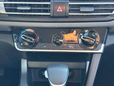 Used 2021 Kia Seltos LX image 14