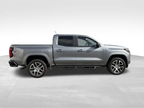 Used 2024 Chevrolet Colorado Z71 w/ Z71 Convenience Package 2 image 8