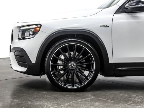 Used 2022 Mercedes-Benz GLB 35 AMG 4MATIC image 10