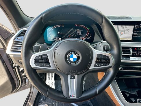 Certified 2023 BMW X5 xDrive40i w/ M Sport Package image 11
