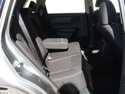 Used 2024 Nissan Rogue S image 33